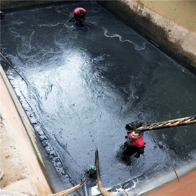 石龙废水池清理