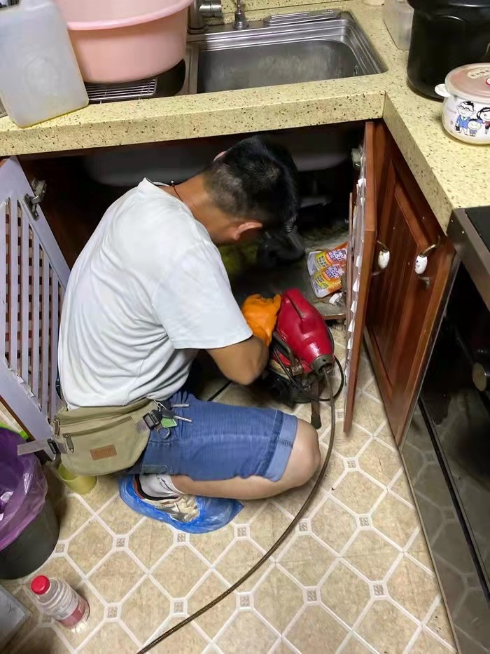 石龙通下水道